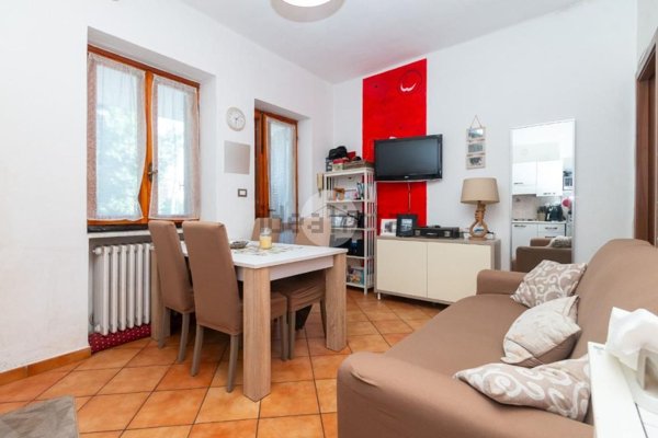 appartamento in vendita a Beinasco in zona Borgaretto