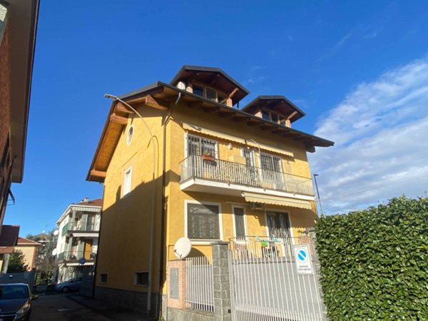 appartamento in vendita a Beinasco in zona Borgaretto