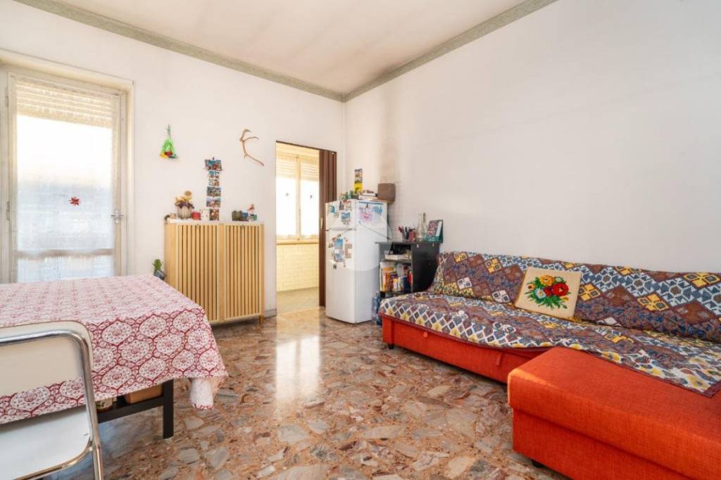 appartamento in vendita a Beinasco in zona Borgaretto