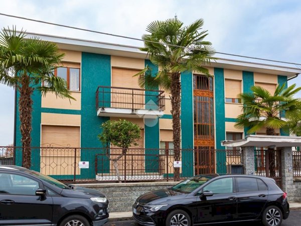 appartamento in vendita a Beinasco in zona Borgaretto