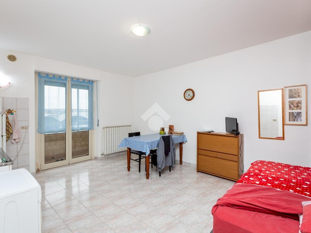 appartamento in vendita a Beinasco in zona Fornaci