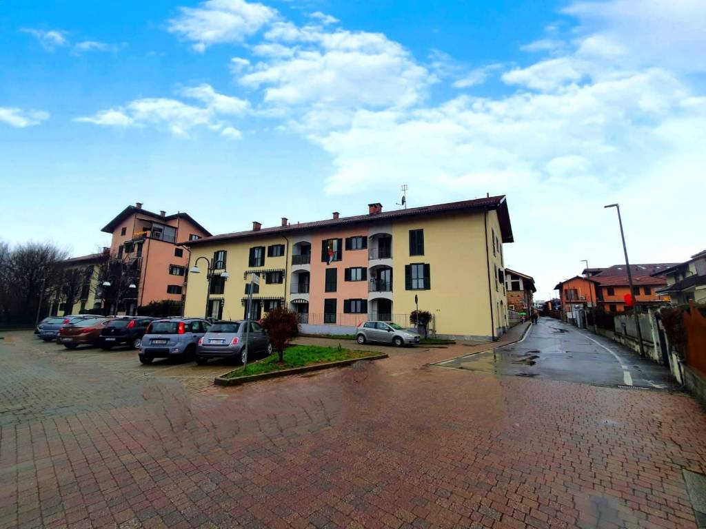 appartamento in vendita a Beinasco