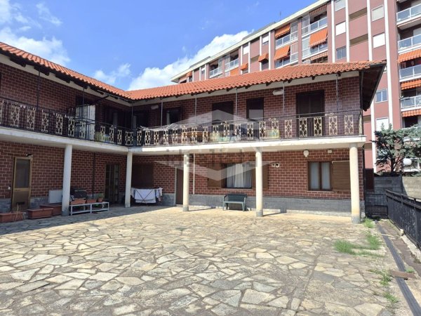 appartamento in vendita a Beinasco in zona Fornaci