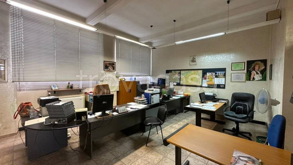 locale commerciale in vendita a Beinasco