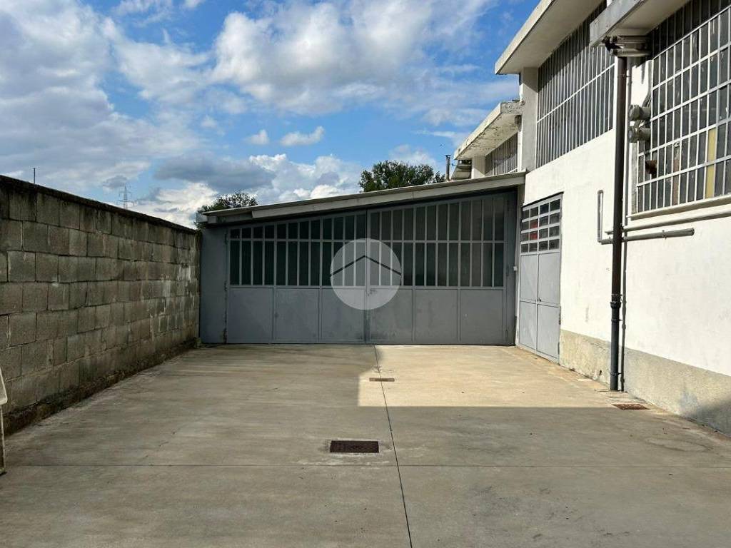 ufficio in vendita a Beinasco in zona Borgaretto