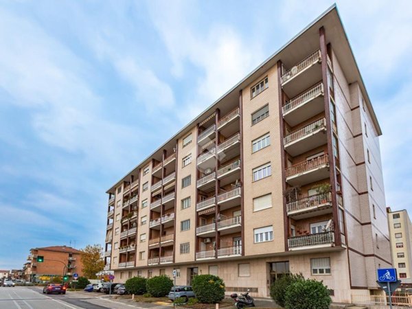 appartamento in vendita a Beinasco in zona Borgaretto