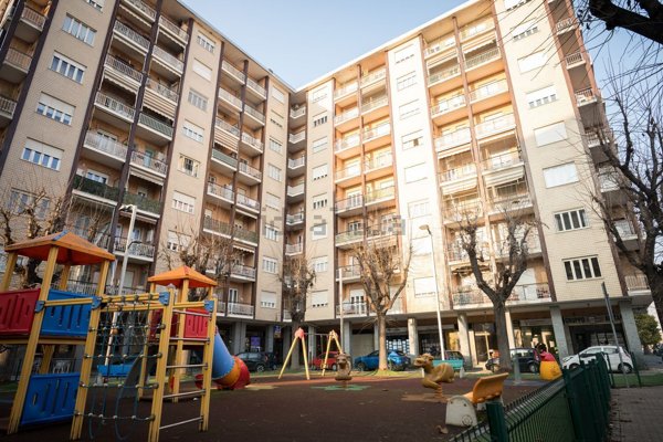 appartamento in vendita a Beinasco in zona Borgaretto