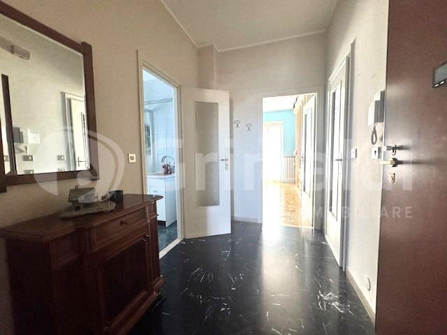 appartamento in vendita a Beinasco in zona Borgaretto