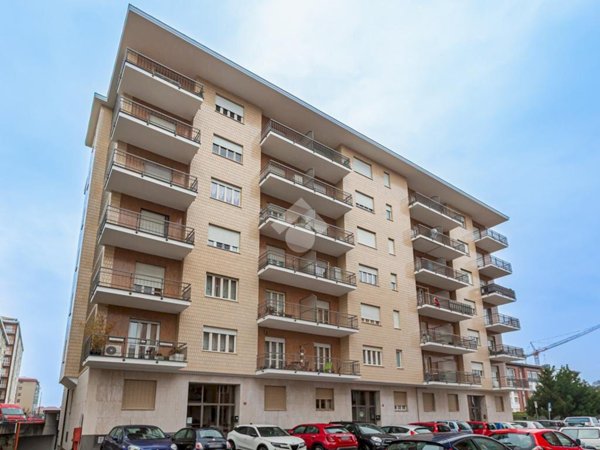 appartamento in vendita a Beinasco in zona Borgaretto