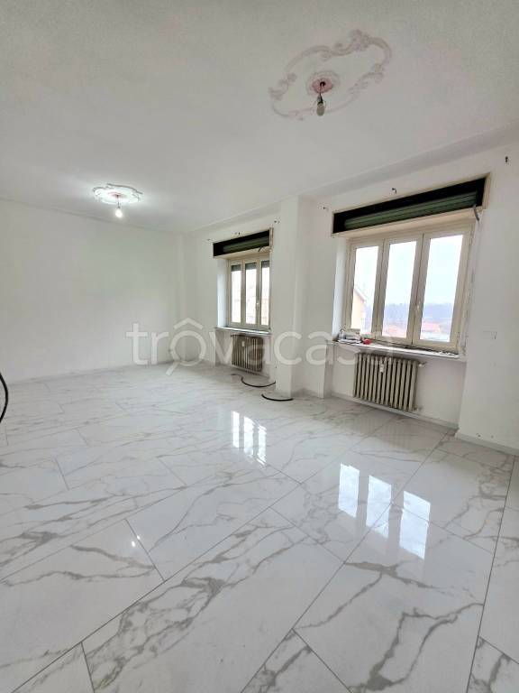 appartamento in vendita a Beinasco in zona Borgaretto