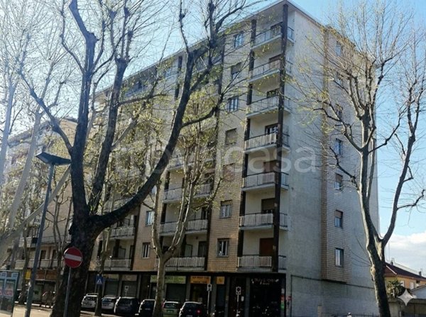 appartamento in vendita a Beinasco in zona Borgaretto