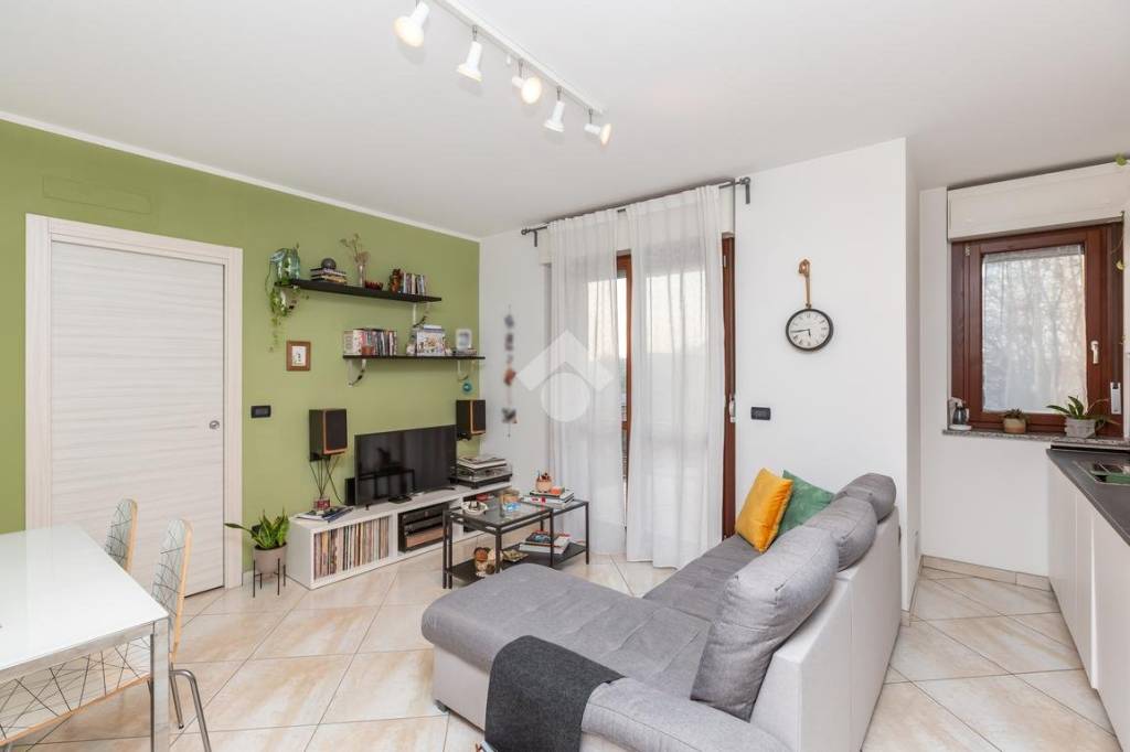 appartamento in vendita a Beinasco in zona Fornaci