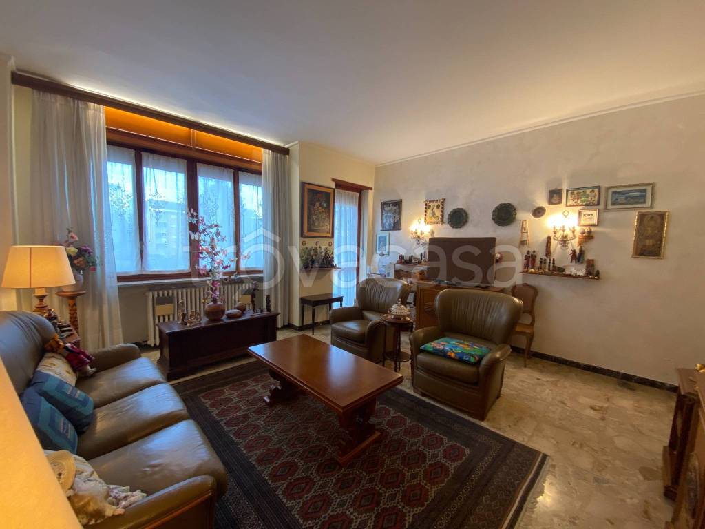 appartamento in vendita a Beinasco in zona Borgaretto