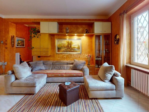 appartamento in vendita a Beinasco in zona Borgaretto