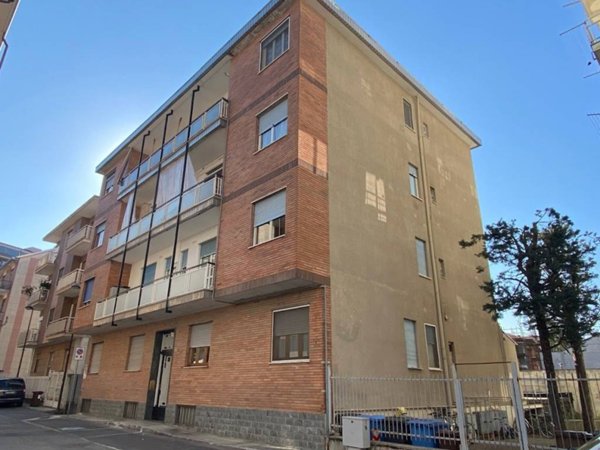 appartamento in vendita a Beinasco in zona Borgaretto