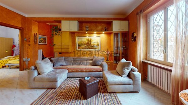 appartamento in vendita a Beinasco in zona Borgaretto