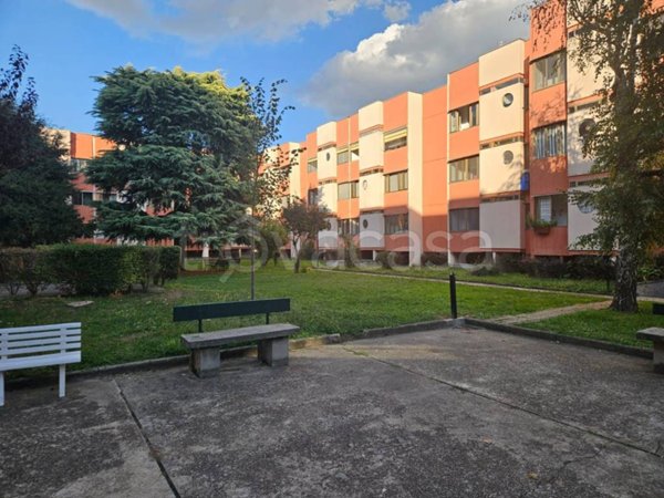 appartamento in vendita a Beinasco in zona Borgaretto