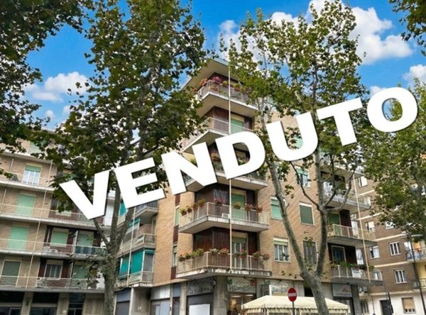 appartamento in vendita a Beinasco in zona Borgaretto