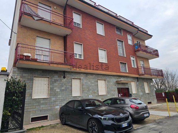 appartamento in vendita a Beinasco in zona Fornaci