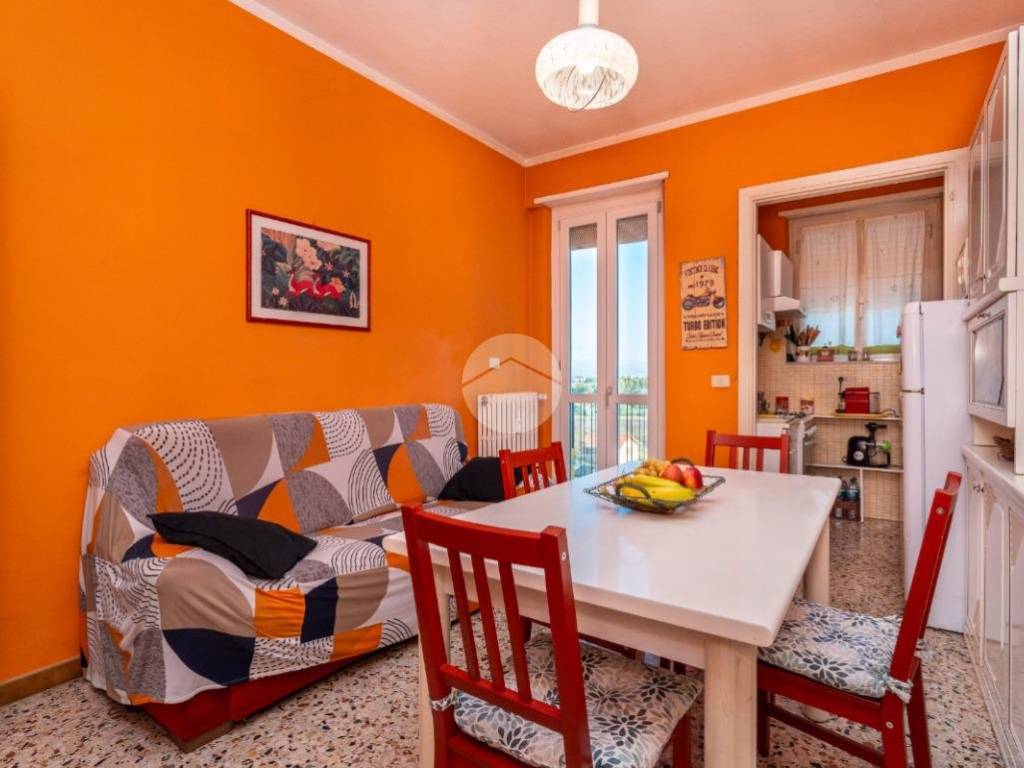 appartamento in vendita a Beinasco in zona Borgaretto