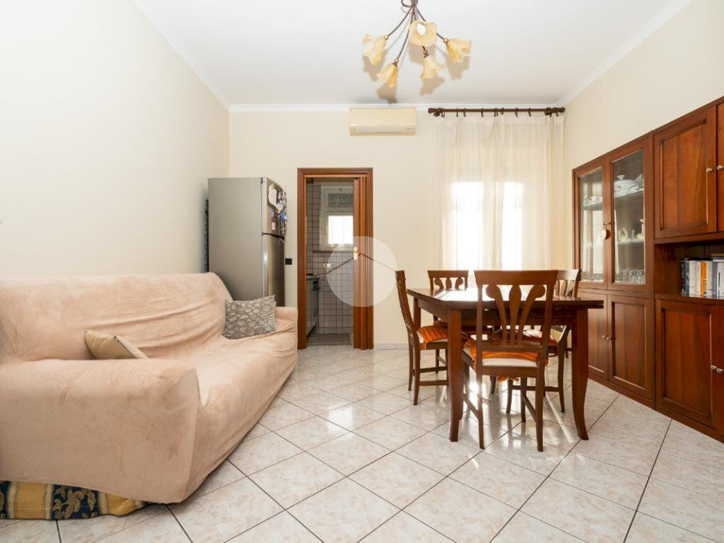 appartamento in vendita a Beinasco in zona Borgaretto