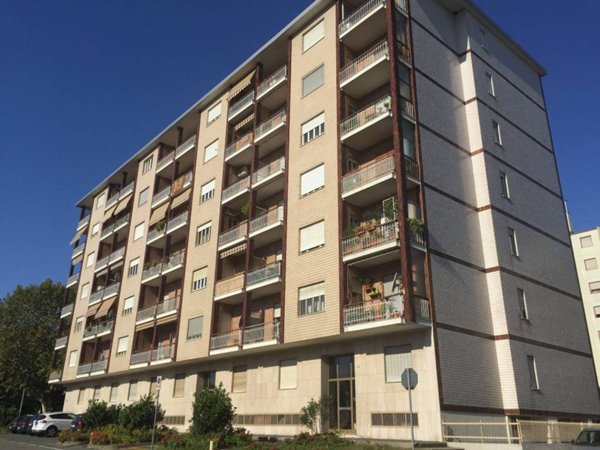 appartamento in vendita a Beinasco in zona Borgaretto