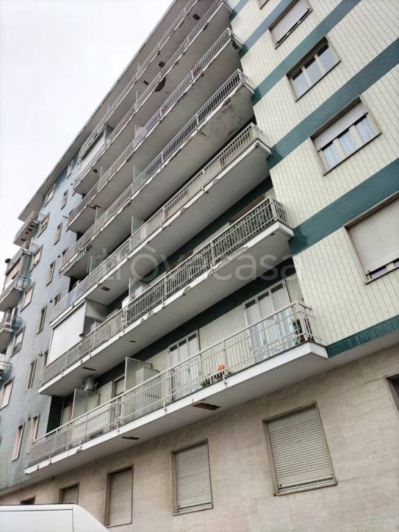 appartamento in vendita a Beinasco in zona Fornaci