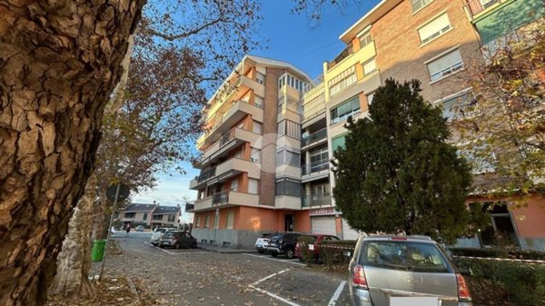 appartamento in vendita a Beinasco in zona Borgaretto
