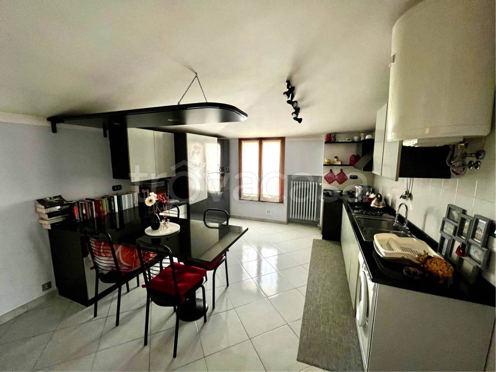 appartamento in vendita a Beinasco