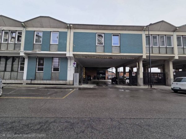 negozio in vendita a Beinasco in zona Fornaci