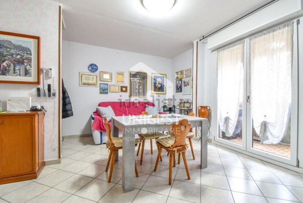 appartamento in vendita a Beinasco in zona Borgaretto