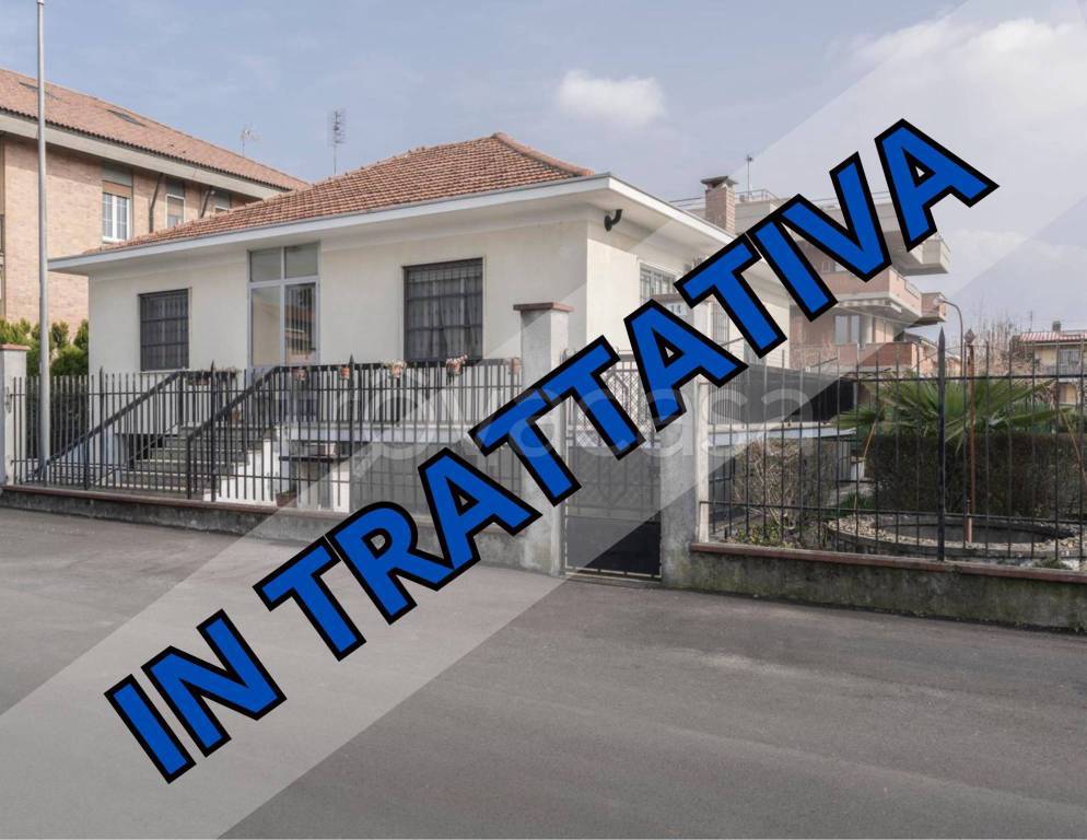 casa indipendente in vendita a Beinasco