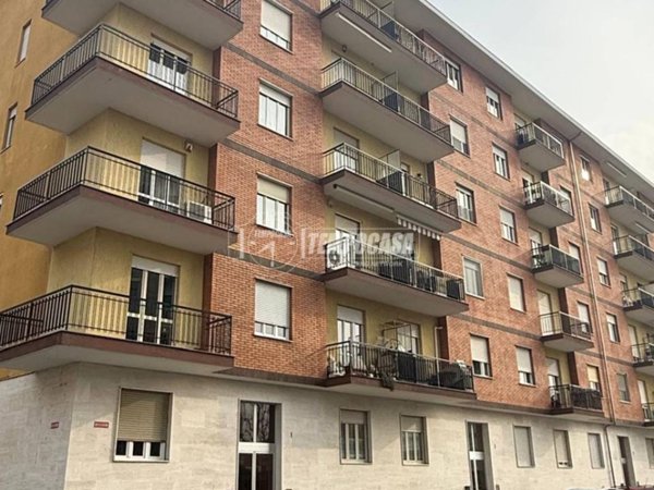 appartamento in vendita a Beinasco in zona Borgaretto