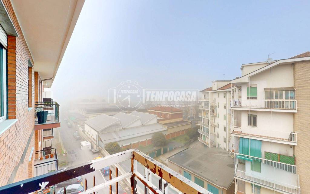 appartamento in vendita a Beinasco in zona Borgaretto