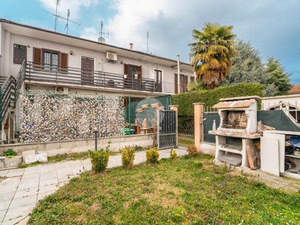 appartamento in vendita a Beinasco in zona Borgaretto