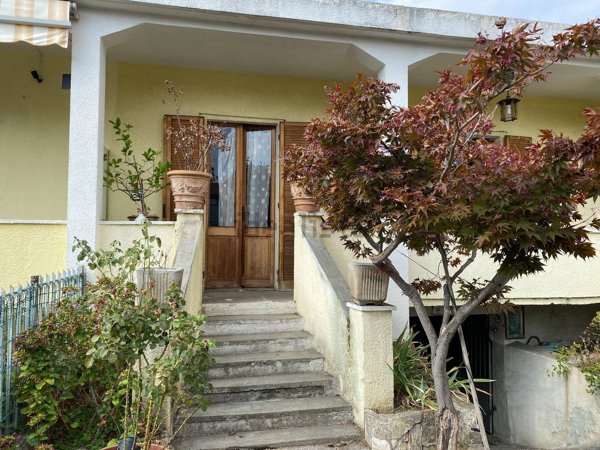 casa indipendente in vendita a Beinasco