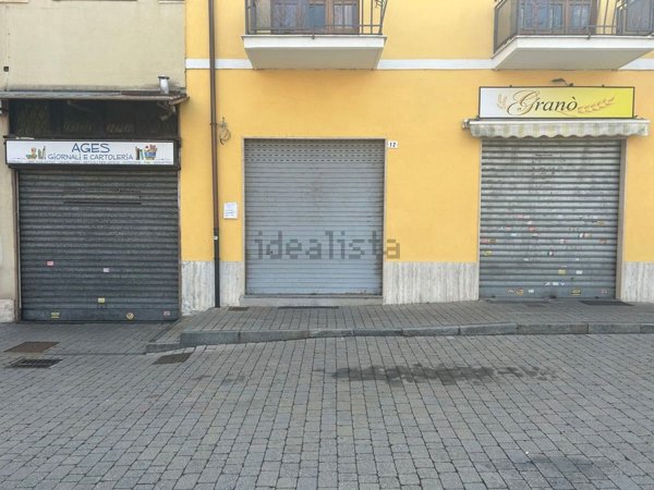 locale commerciale in vendita a Beinasco
