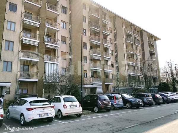 appartamento in vendita a Beinasco in zona Borgaretto