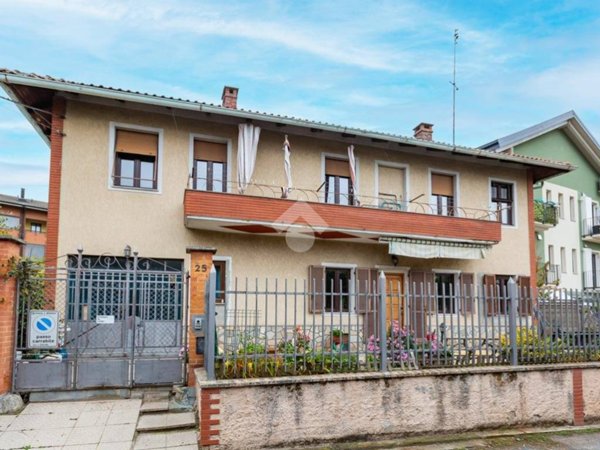 casa indipendente in vendita a Beinasco