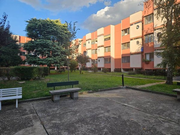 appartamento in vendita a Beinasco in zona Borgaretto