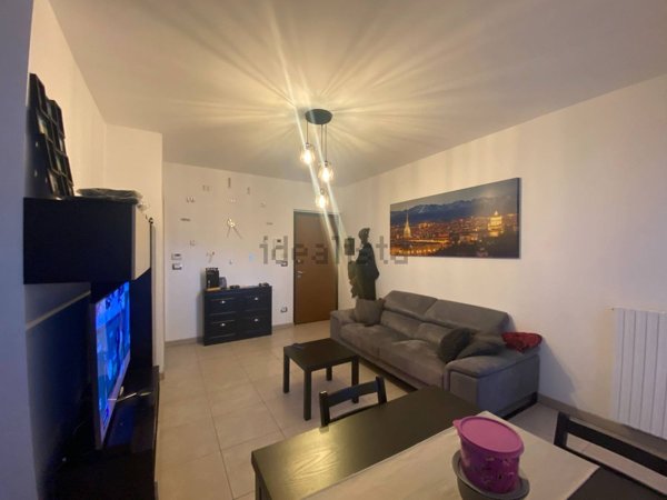 appartamento in vendita a Beinasco in zona Borgaretto