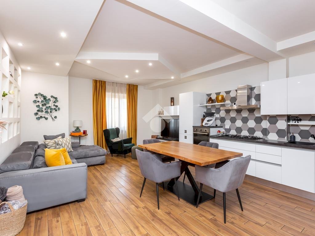 appartamento in vendita a Beinasco in zona Fornaci