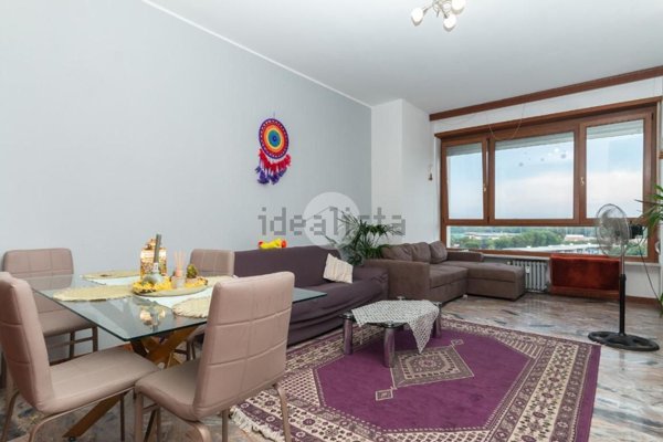 appartamento in vendita a Beinasco in zona Borgaretto