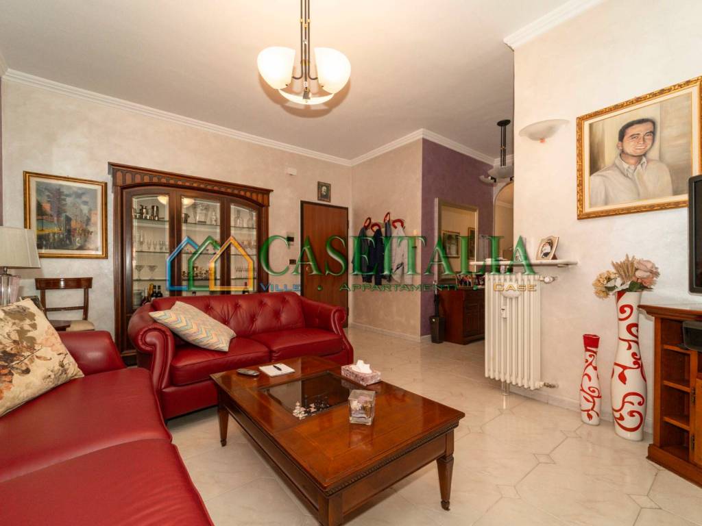 appartamento in vendita a Beinasco in zona Borgaretto
