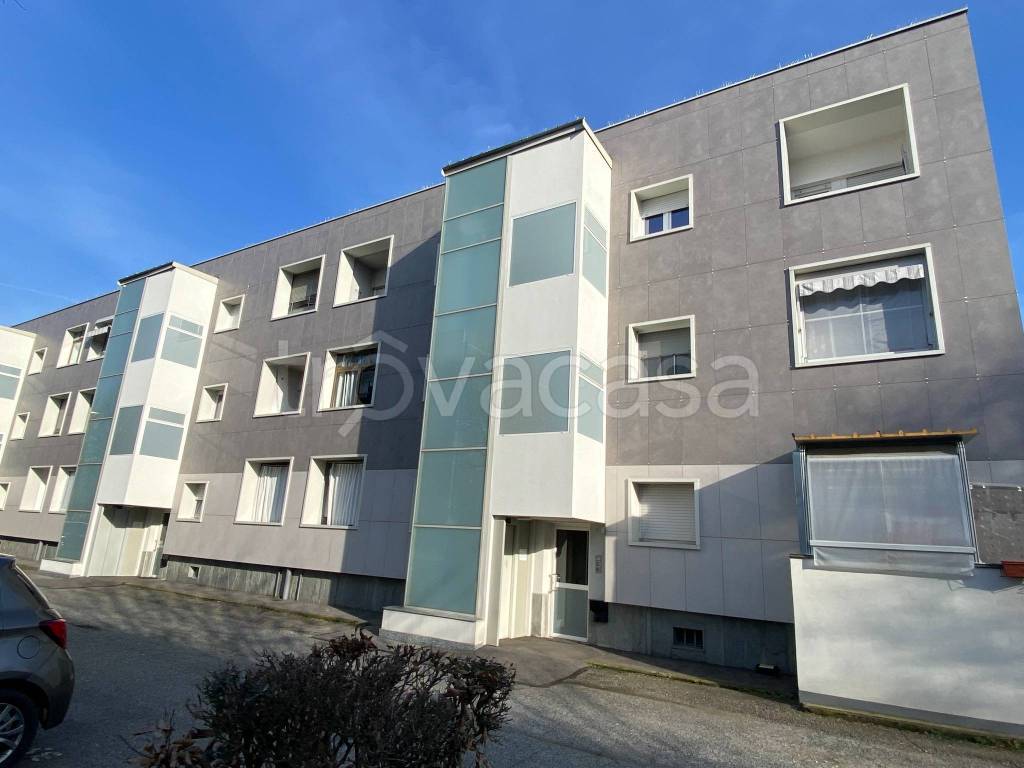 appartamento in vendita a Beinasco in zona Borgaretto
