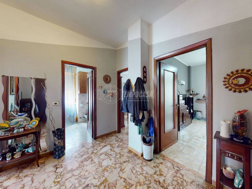 appartamento in vendita a Beinasco in zona Borgaretto