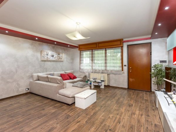 casa indipendente in vendita a Beinasco