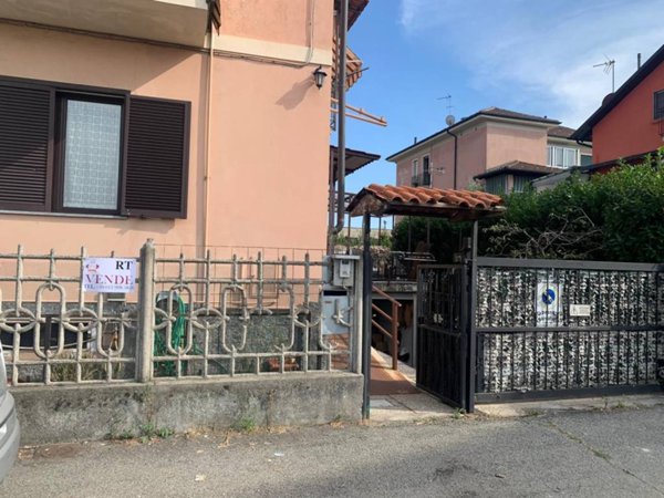 appartamento in vendita a Beinasco in zona Fornaci