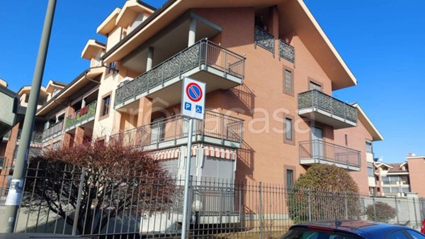 appartamento in vendita a Beinasco in zona Fornaci