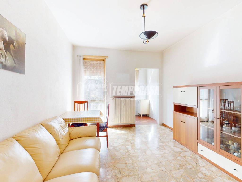 appartamento in vendita a Beinasco in zona Borgaretto